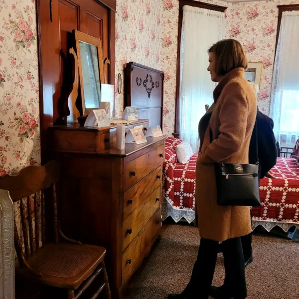 highland-historical-society-highland-il-holidays-2024-10